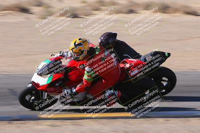 media/Dec-10-2023-SoCal Trackdays (Sun) [[0ce70f5433]]/Turn 9 Inside Set 2 (1115am)/